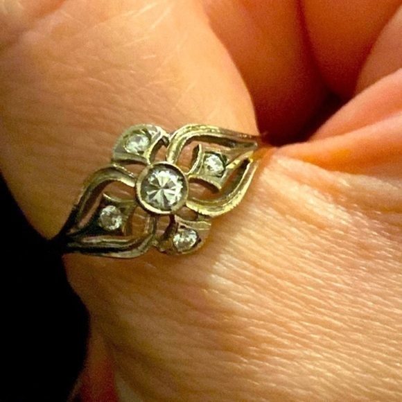 Dimond Ring Vintage style with Diamonds 14k solid Gold “arch” - Picture 2 of 4